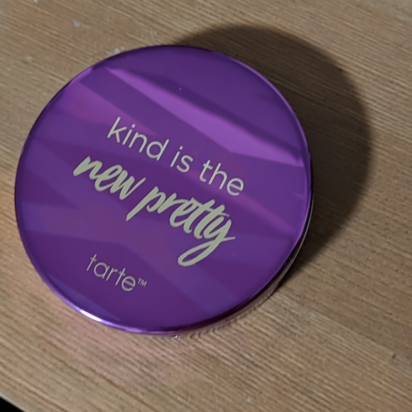 tarte Other - Tarte Shape Tape pressed powder light neutral tarte Other - Tarte Shape Tape pressed powder light neutral